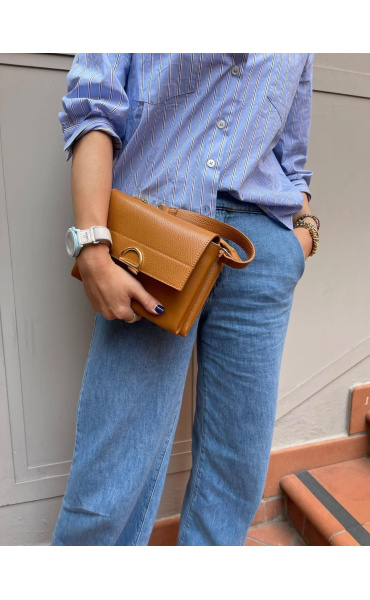 Stylová kožená crossbody kabelka 911