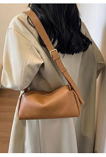 Kožená kabelka s nastav.ram. popruhem B-0163